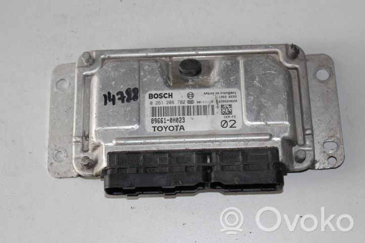 Toyota Aygo AB10 Variklio valdymo blokas 896610H023