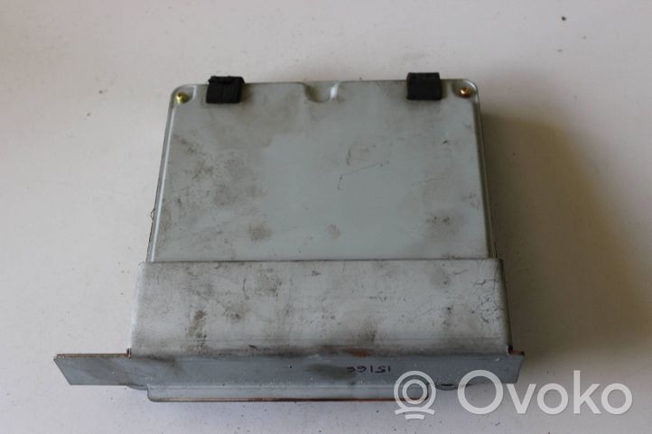 Lexus IS 200-300 Calculateur moteur ECU 8966153031