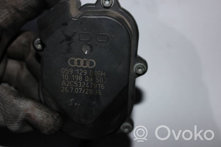 Volkswagen Golf VII Clapet d'étranglement 04L128063N