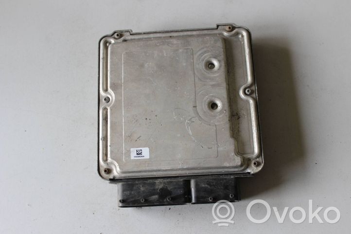 Volkswagen Crafter Calculateur moteur ECU 03L906012Q