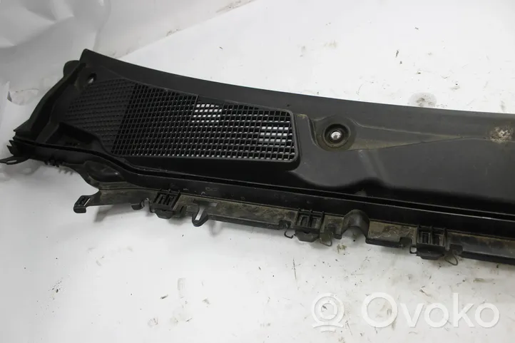 Mercedes-Benz A W177 AMG Rivestimento del tergicristallo A1778305800