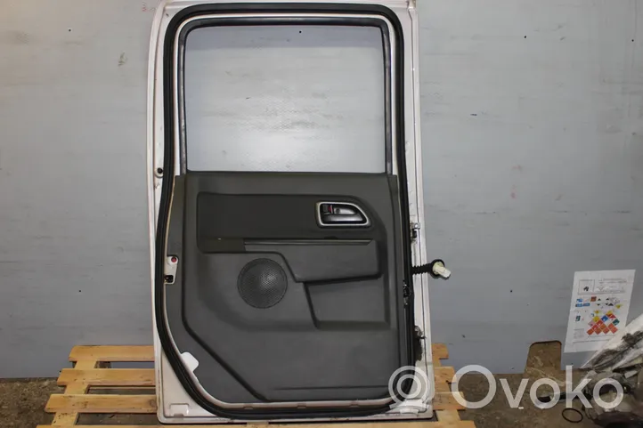 Chevrolet Colorado Rear door 