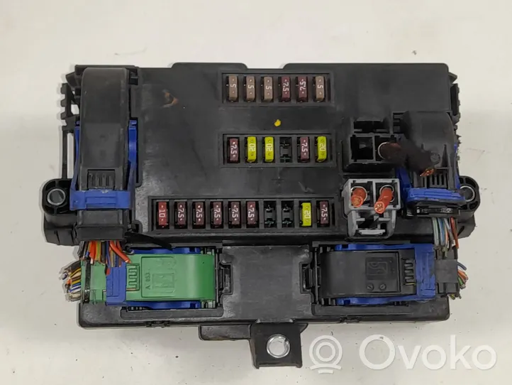 Citroen C3 Fuse module 1384105080