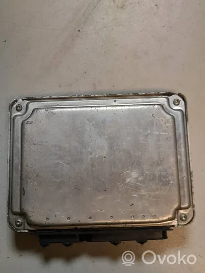 Opel Corsa C Sterownik / Moduł ECU 036906032H