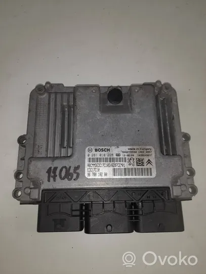 Peugeot 208 Calculateur moteur ECU 9678818280