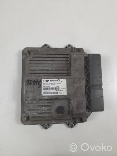 Opel Combo C Calculateur moteur ECU 55194018