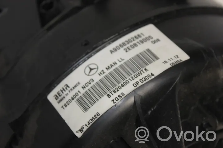 Mercedes-Benz Sprinter W906 Sisälämmityksen ilmastoinnin korin kokoonpano A9068302661