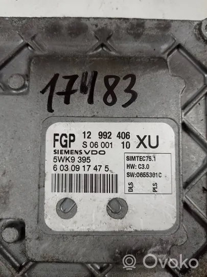 Opel Astra H Calculateur moteur ECU 12992406