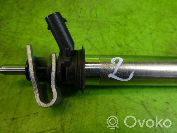 Infiniti QX30 Fuel injector A2560700187