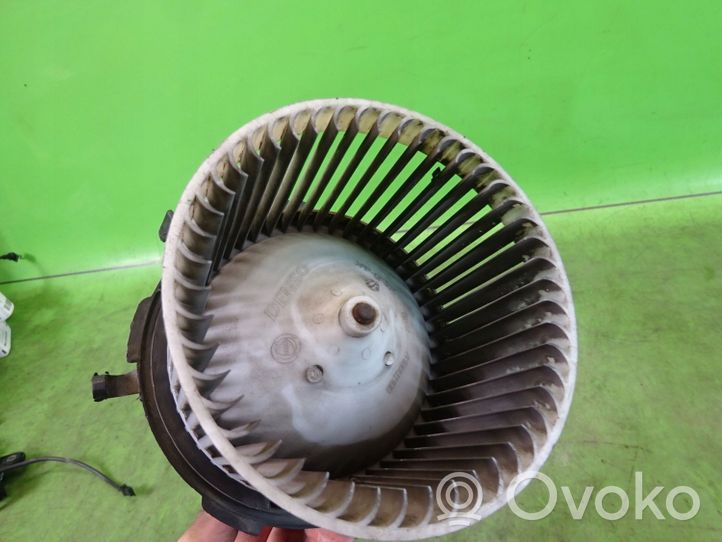 Chrysler Voyager Heater fan/blower 