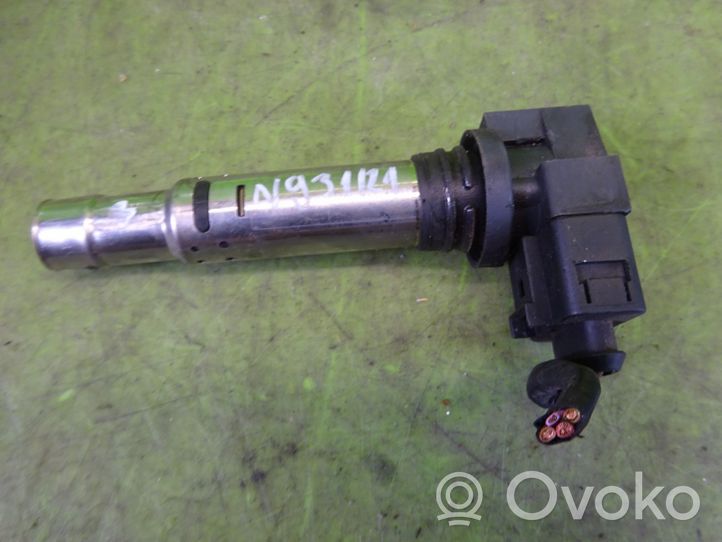 Volkswagen Caddy Bobine d'allumage haute tension 036905715G