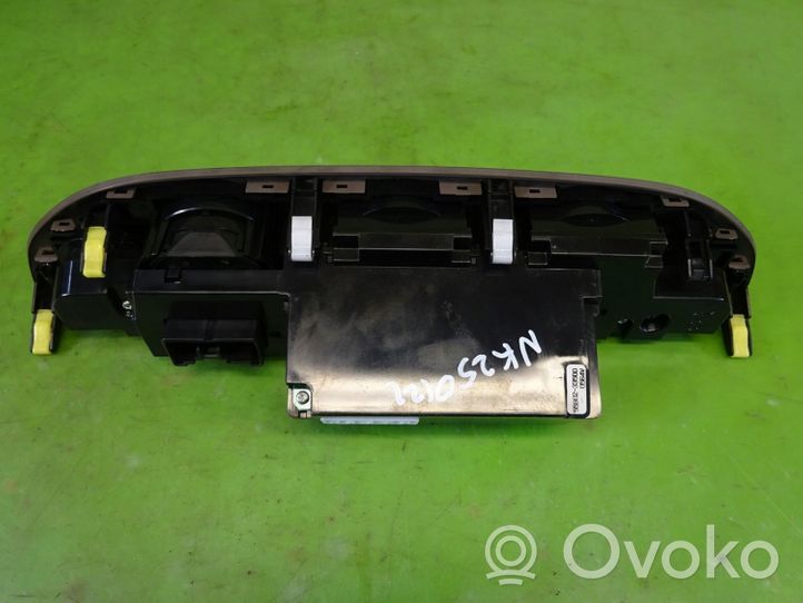 Toyota Camry Mascherina climatizzatore/regolatore riscaldamento 55902-33500