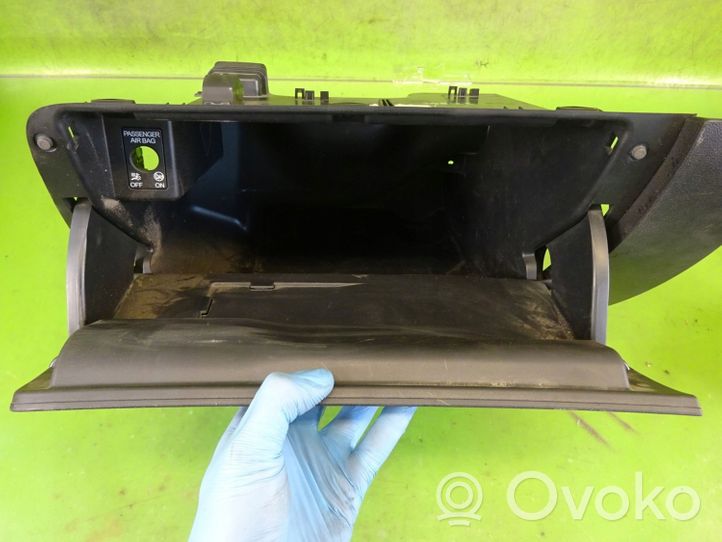 Skoda Rapid (120G, 130G, 135G) Glove box 5JB857097E