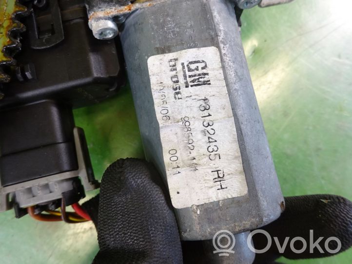 Opel Zafira B Elektryczny podnośnik szyby drzwi przednich 13132435