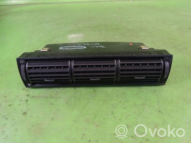 Audi A6 S6 C4 4A Griglia di ventilazione posteriore 4A1820951