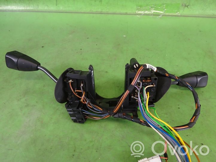 BMW 3 E36 Leva/interruttore dell’indicatore di direzione e tergicristallo 1162088