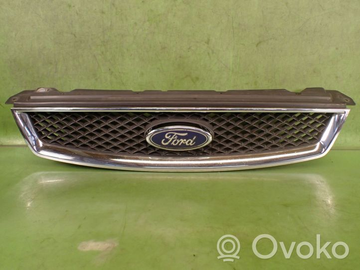 Ford Focus Grotelės viršutinės 4M518138B