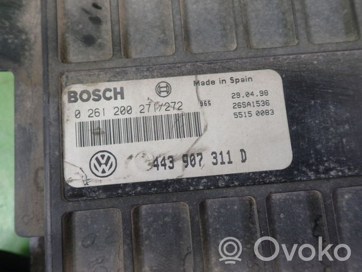 Volkswagen PASSAT B3 Centralina/modulo motore ECU 0261200271 443907311D