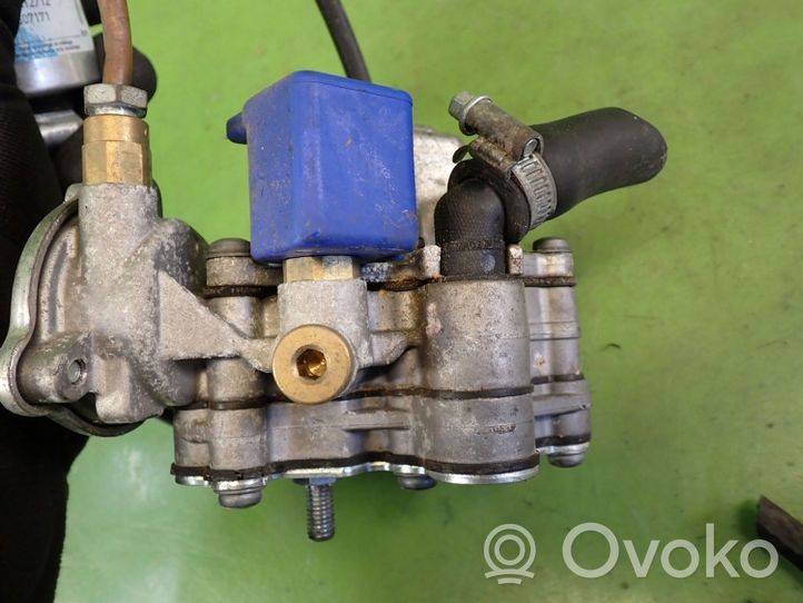 Opel Zafira A LP gas reducer 67R-014066 67R010104