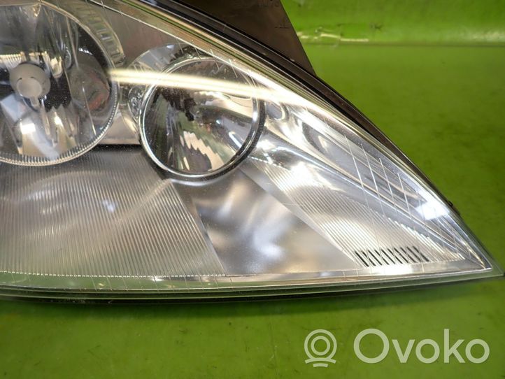 Ford Mondeo Mk III Lampa przednia 7M5941016E 0301183202