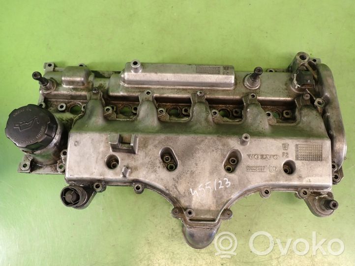 Volvo V70 Rocker cam cover 08692397