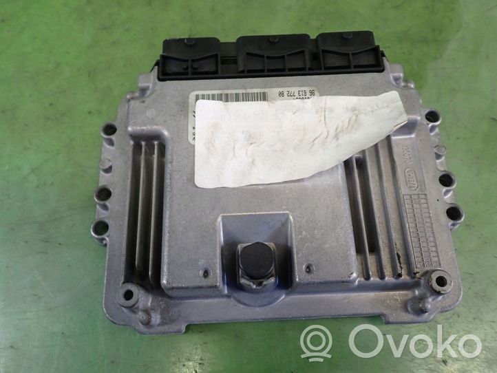 Citroen C4 I Unité de commande, module ECU de moteur 