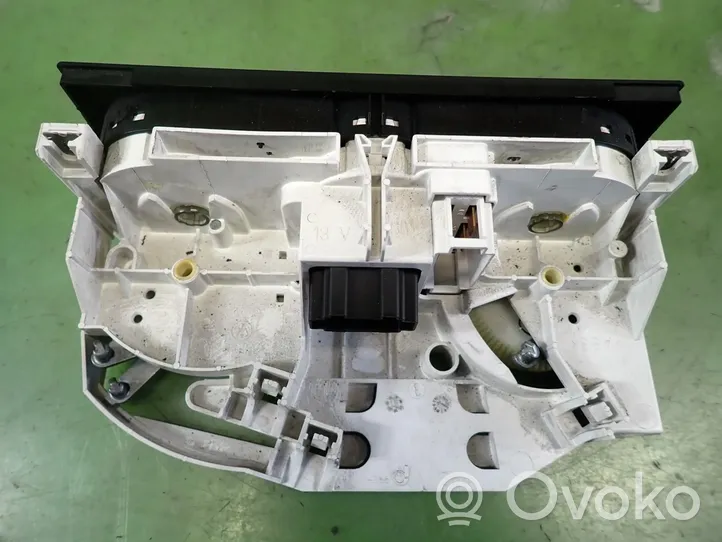 Volkswagen PASSAT B5 Verkleidung Bedieneinheit Klimaanlage / Heizung 1J0820045G