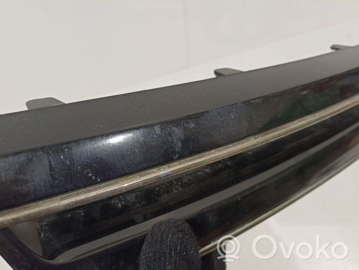 Volkswagen Golf VI Griglia superiore del radiatore paraurti anteriore 1K9853655A