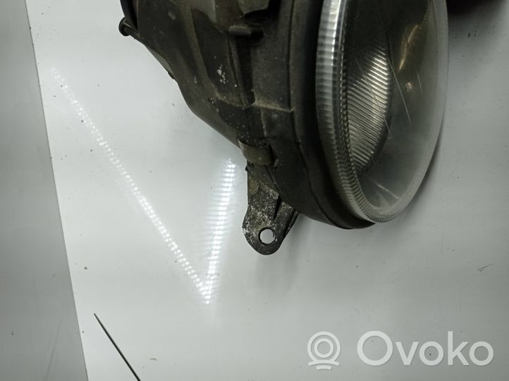 Mercedes-Benz E W211 Lampa przednia 15435900