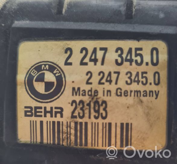 BMW 5 E39 Radiatore di raffreddamento 22473450