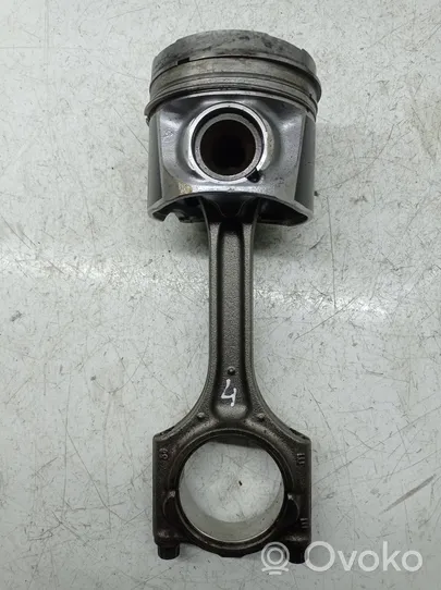 Volvo XC60 Piston with connecting rod 