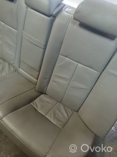 Chevrolet Evanda Fotele / Kanapa / Boczki / Komplet 