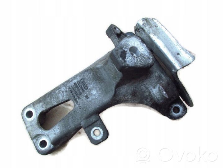 Audi A5 8T 8F Support de générateur / alternateur 