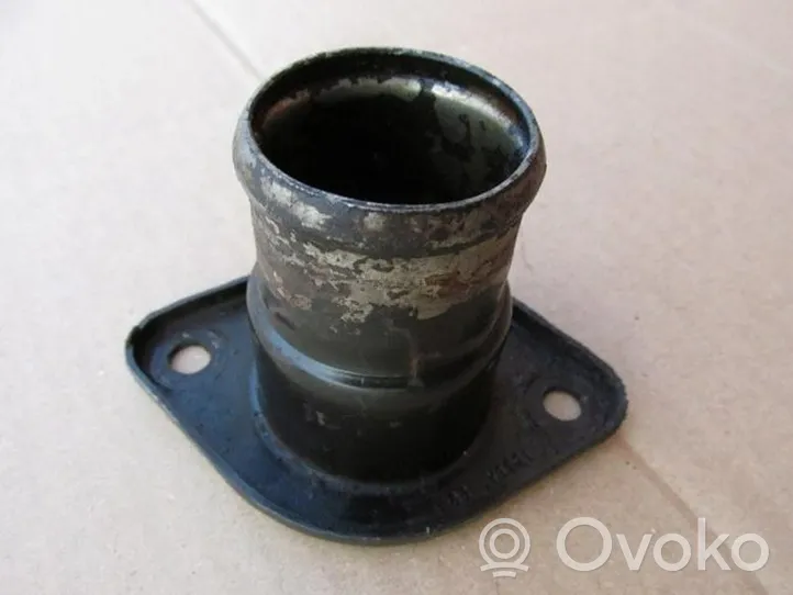 Jeep Grand Cherokee Tuyau de liquide de refroidissement moteur Jeep