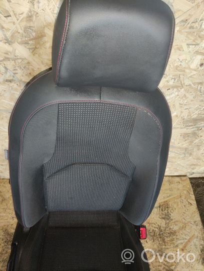 Seat Leon (5F) Asiento delantero del pasajero 5Q4881106A