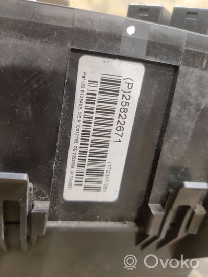 Cadillac SRX Fuse module 25822671