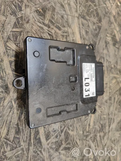 Toyota Land Cruiser (J150) Moduł sterujący statecznikiem LED 8990760030