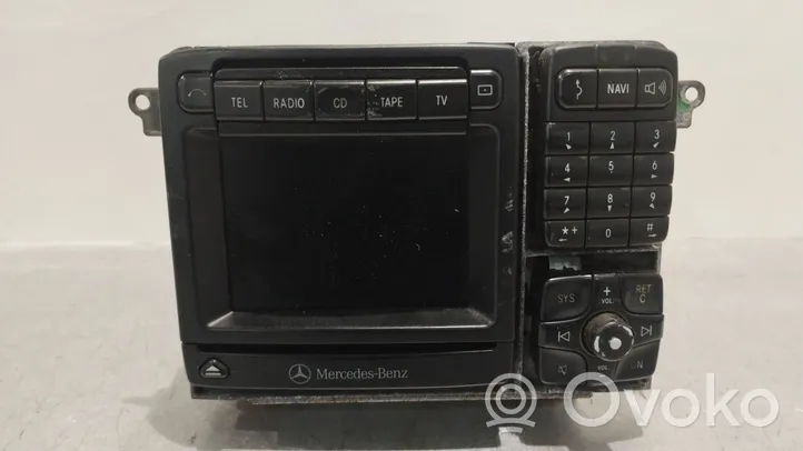 Mercedes-Benz S W220 Radio/CD/DVD/GPS-pääyksikkö 