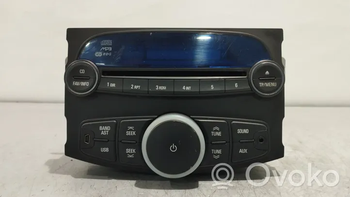 Chevrolet Spark Panel / Radioodtwarzacz CD/DVD/GPS 