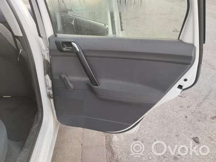 Volkswagen Polo Обшивка задней двери 