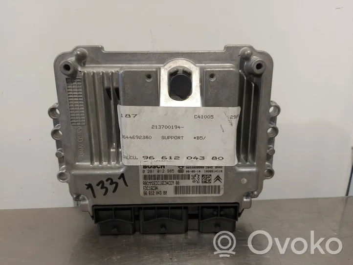 Citroen C4 I Calculateur moteur ECU 9661204380