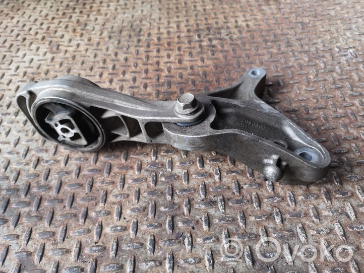 Opel Mokka Supporto della scatola del cambio 96983905