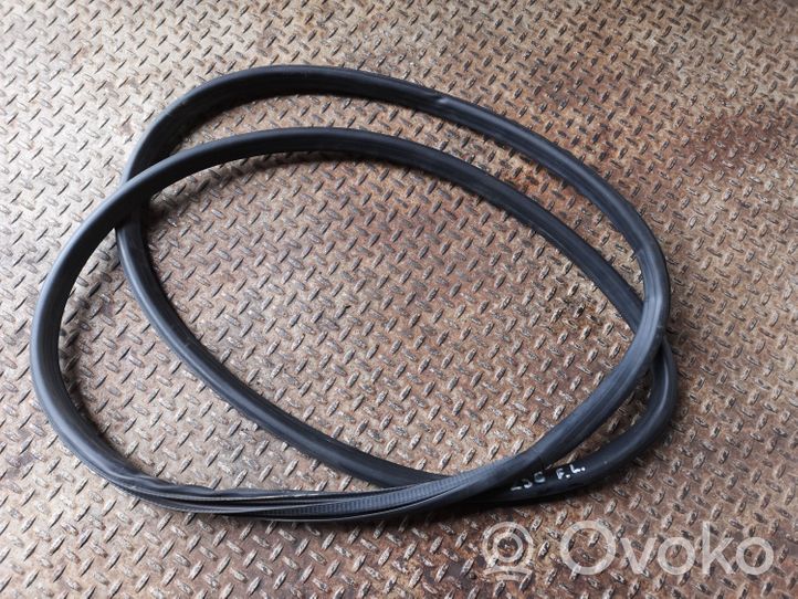 Opel Mokka Front door rubber seal 