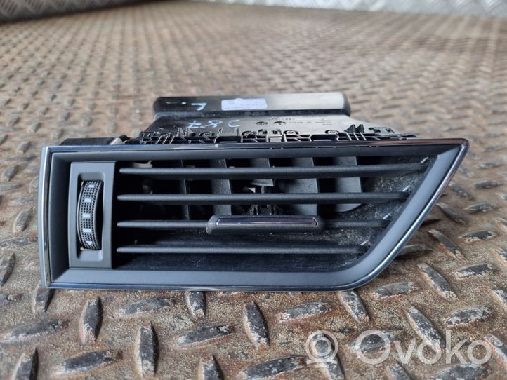 Skoda Superb B8 (3V) Garniture, panneau de grille d'aération latérale 3V0819701D