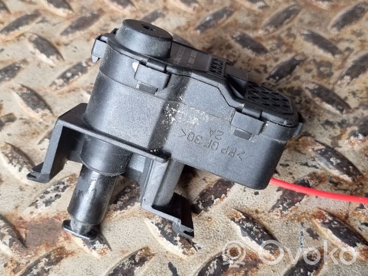 Audi A4 S4 B8 8K Motorino del tappo del serbatoio del carburante 8K0862153F