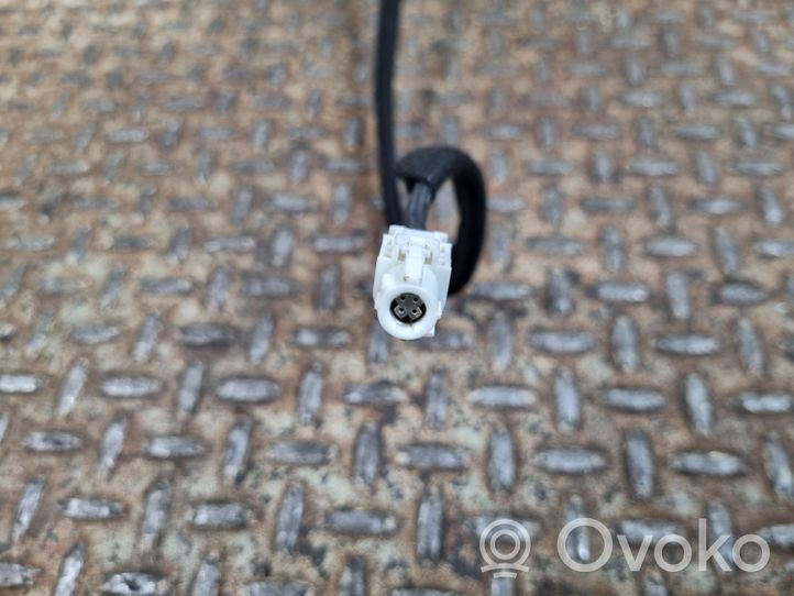 Opel Grandland X Gniazdo / Złącze USB 981820380