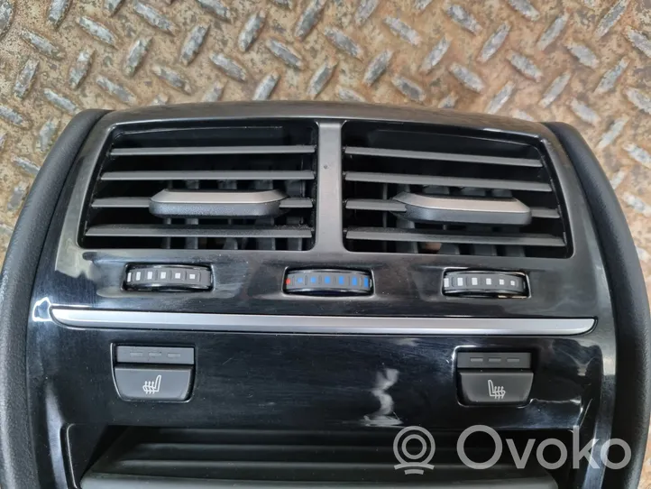 BMW 5 G30 G31 Grille d'aération arrière 9377080