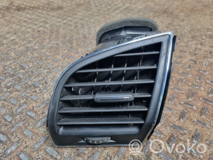 Skoda Fabia Mk3 (NJ) Garniture, panneau de grille d'aération latérale 6V0819701C