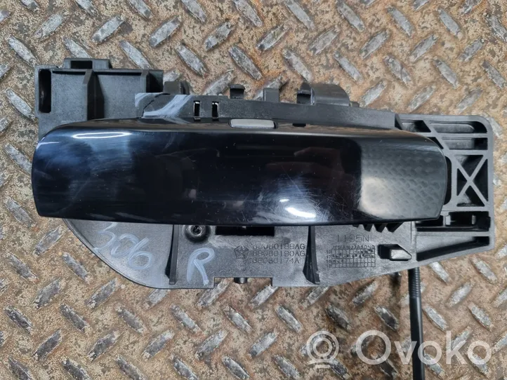 Dodge Challenger Maniglia esterna per portiera anteriore 68066174AG