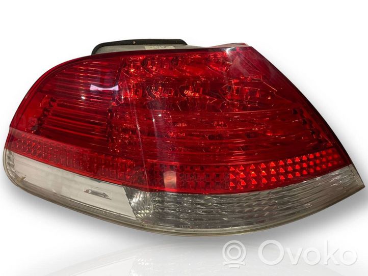 BMW 7 E65 E66 Lampa tylna 6937235